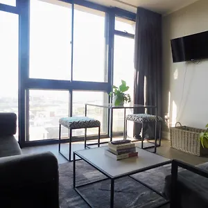  Apartment Four Seasons